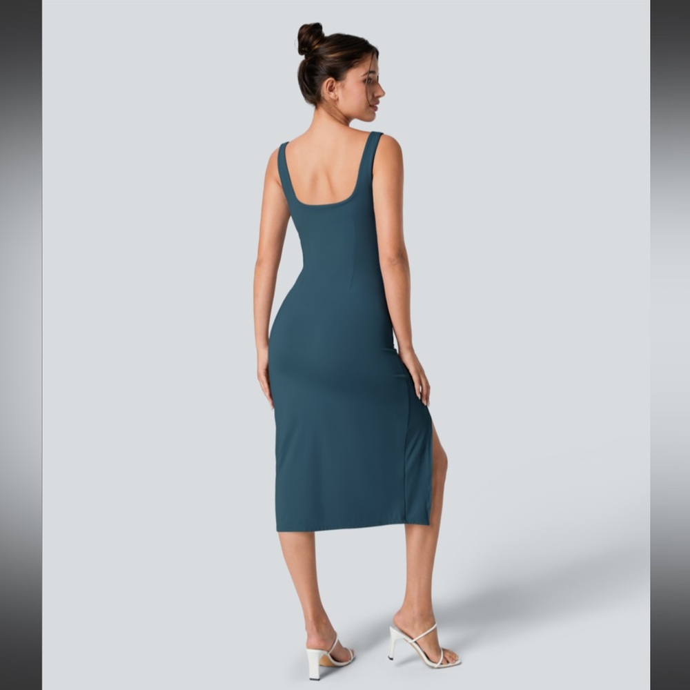 Halara Square Neck Backless Corset
Ruched Split Bodycon Midi Dress - Picture 2 of 11